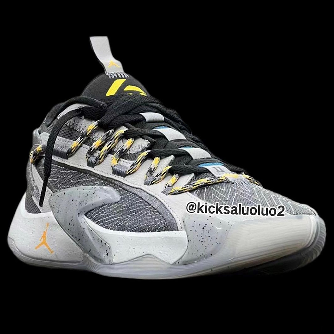 Get Shoes Air Jordan 6 UNC CT8529-410 Grey Yellow Black 3