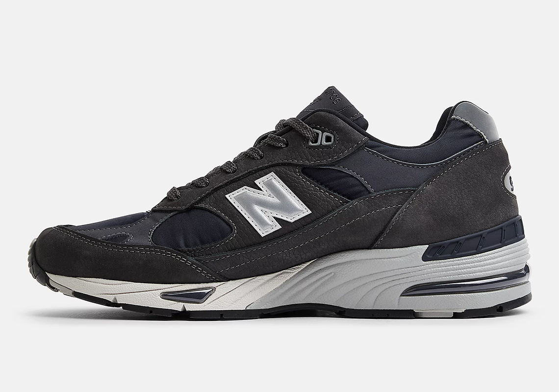 New Balance Men's 750 in Grey Black Synthetic