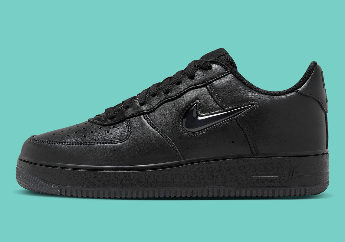 Nike's Air Force 1 receives a glossy black update - Fashion Journal