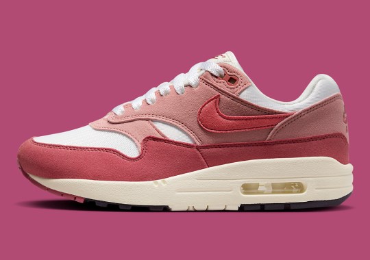 “Red Stardust” Lands On The Nike Air Max 1