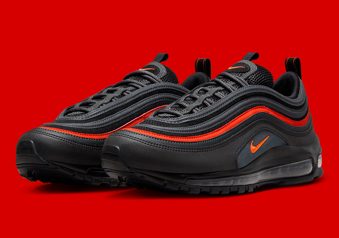 "Picante Red" Shines On The Nike Air Max 97