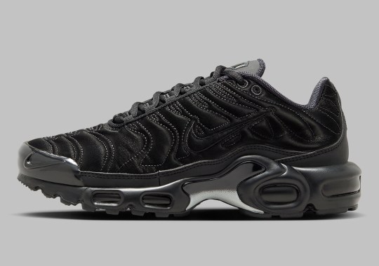 Nike Packs This Blacked-Out Air Max Plus With Several Unique Details