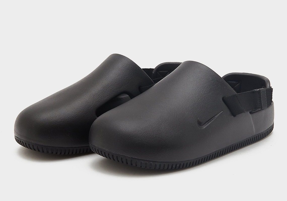 nike calm clog mule black 1