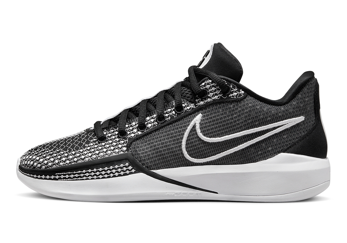 nike sabrina 1 tb black white FQ3391 002 1