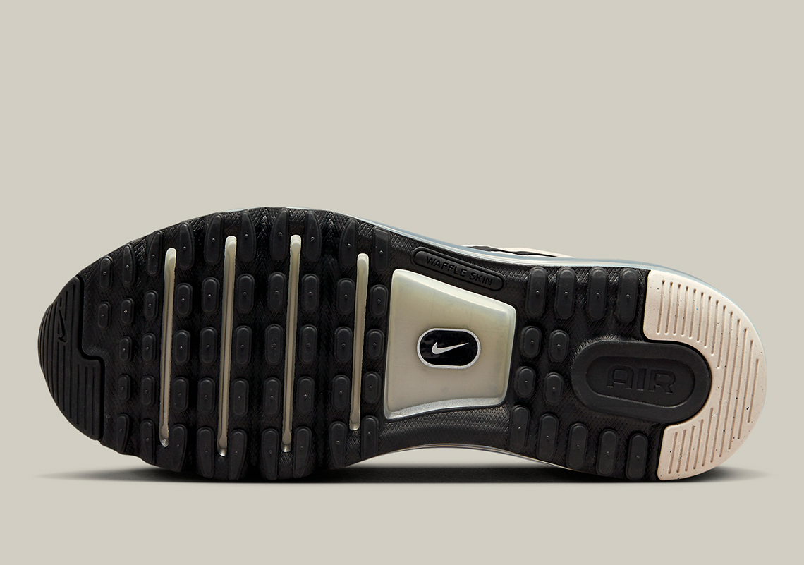 womens black nike air max 2013