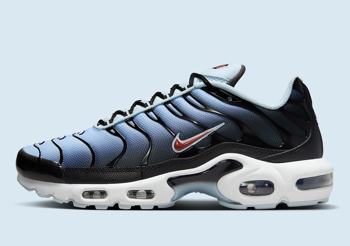 Nike Air Max Plus Swoosh! Pack DM0032-008 | SneakerNews.com