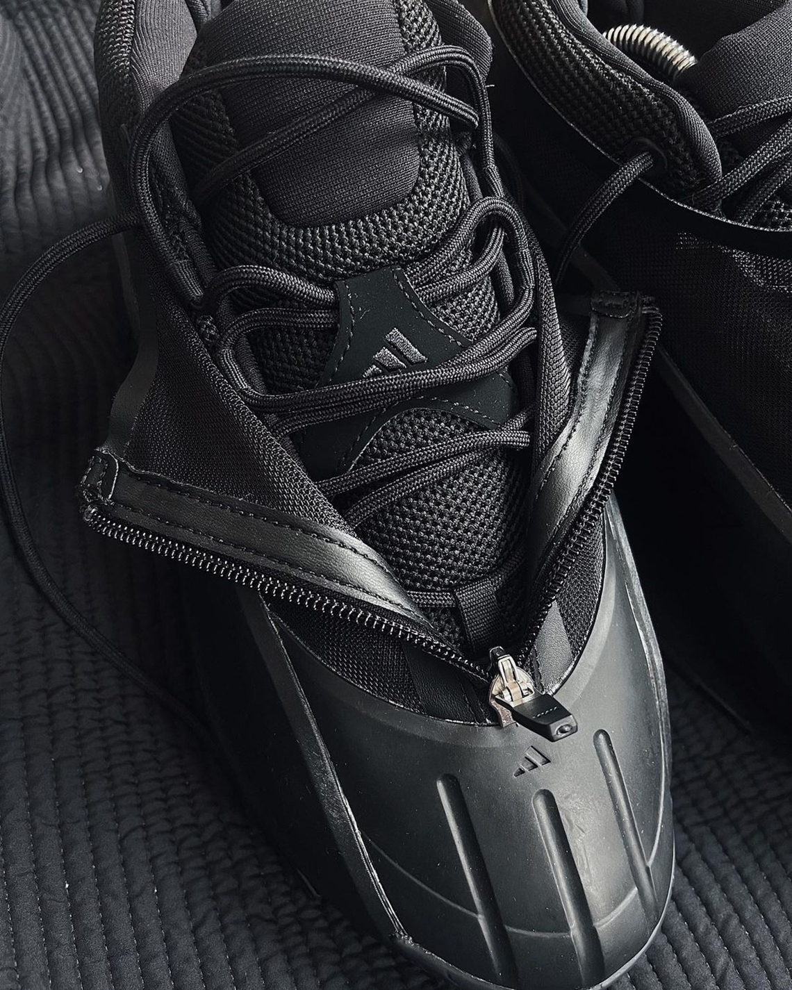 adidas Crazy IIInfinity Triple Black 4