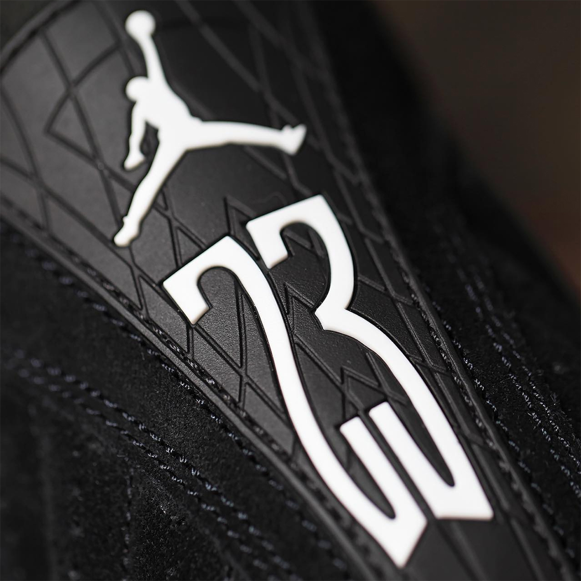 Official Photos of the Air Jordan 4 "FIBA" Black White 487471 016 2