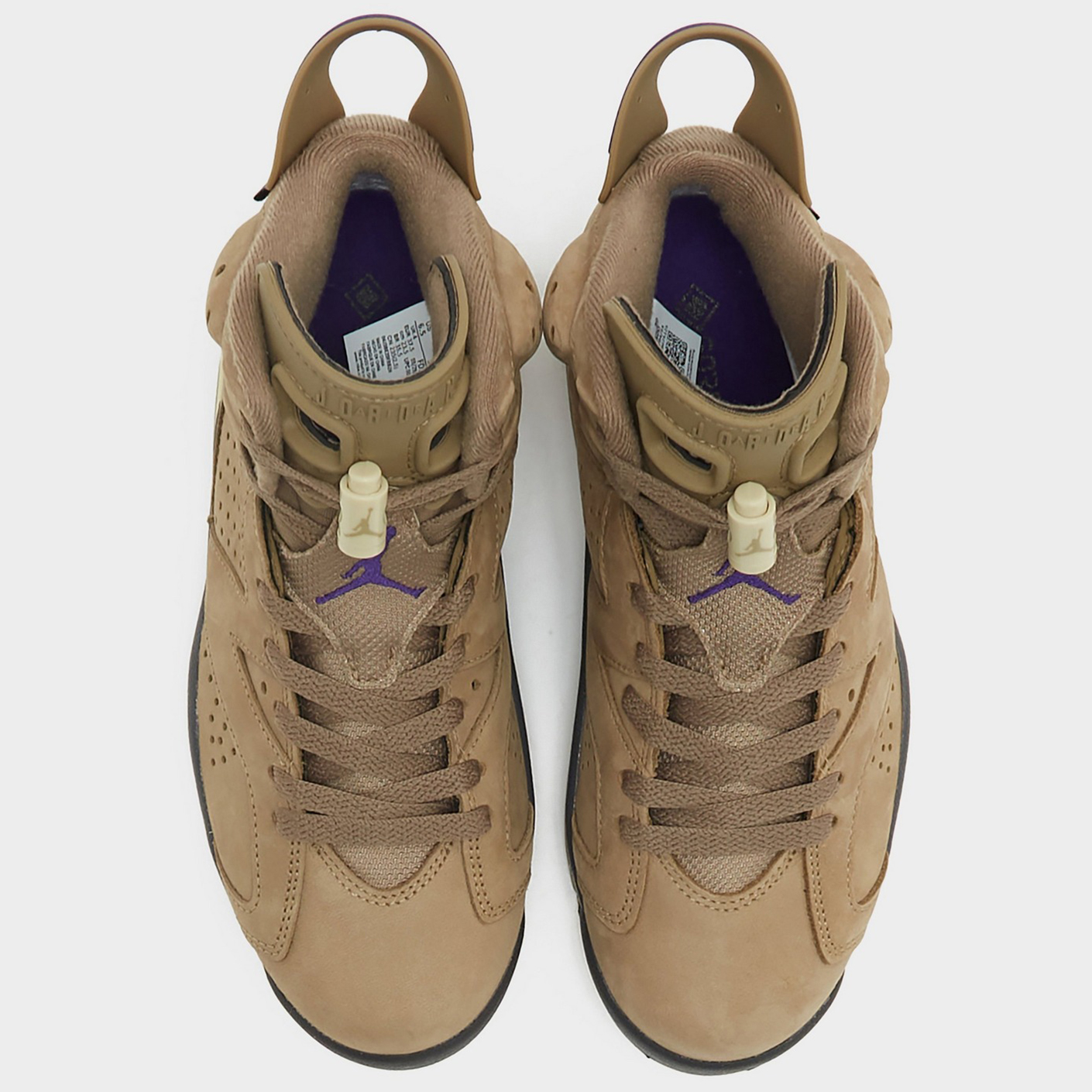 Begin 2023 komt Jordan Brand en Nike met de Gore Tex Brown Kelp Team Gold Shadow Brown Court Purple Fd1643 300 2