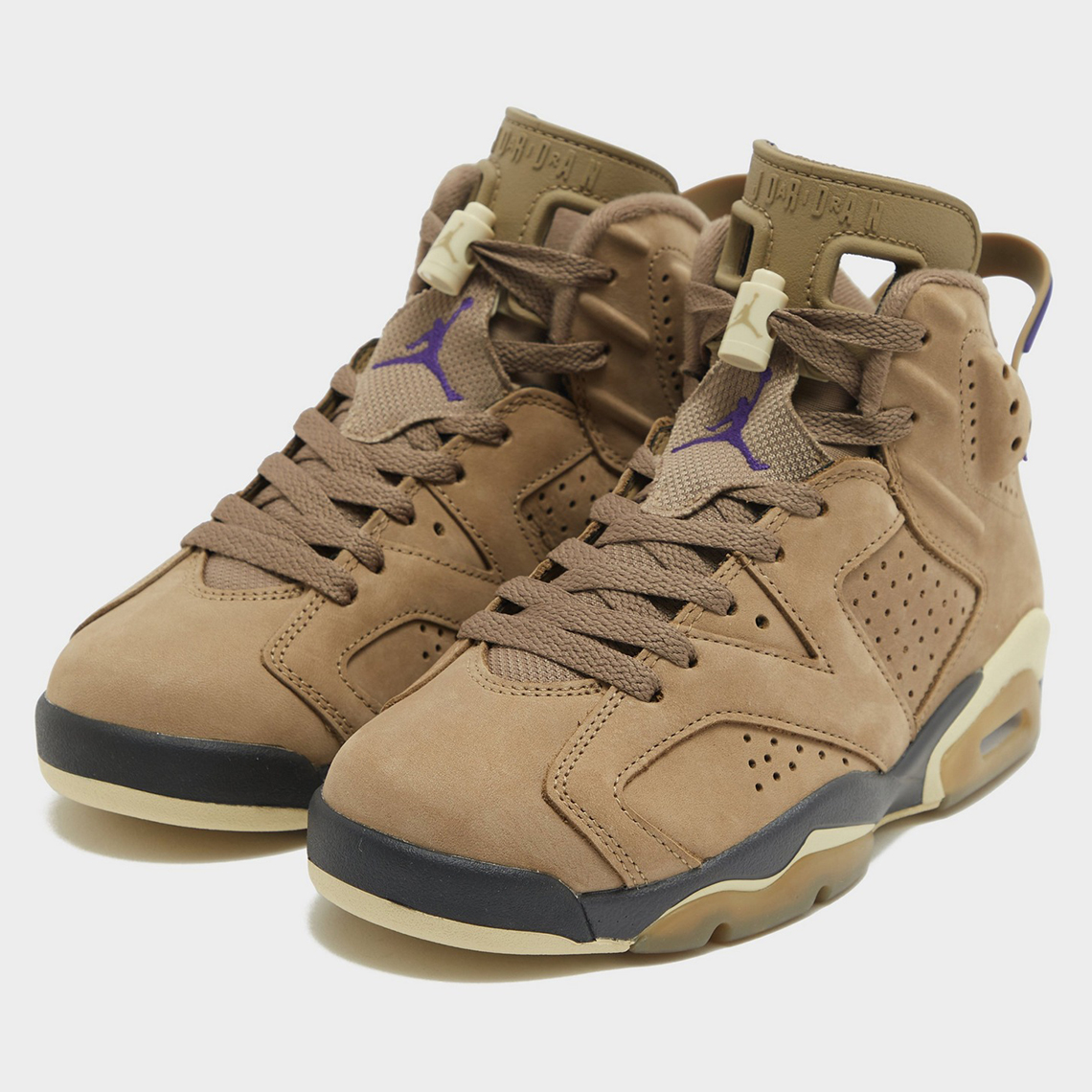 Begin 2023 komt Jordan Brand en Nike met de Gore Tex Brown Kelp Team Gold Shadow Brown Court Purple Fd1643 300 5