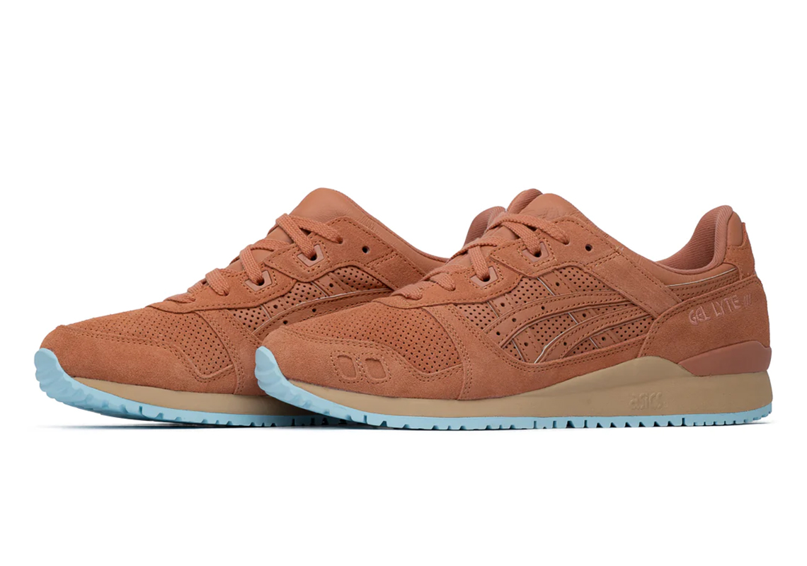 “Brick Dust” Brushes Up On The Asics Wmns Gel Nimbus 22 Lite-Show Sheet Rock 1012A585-020