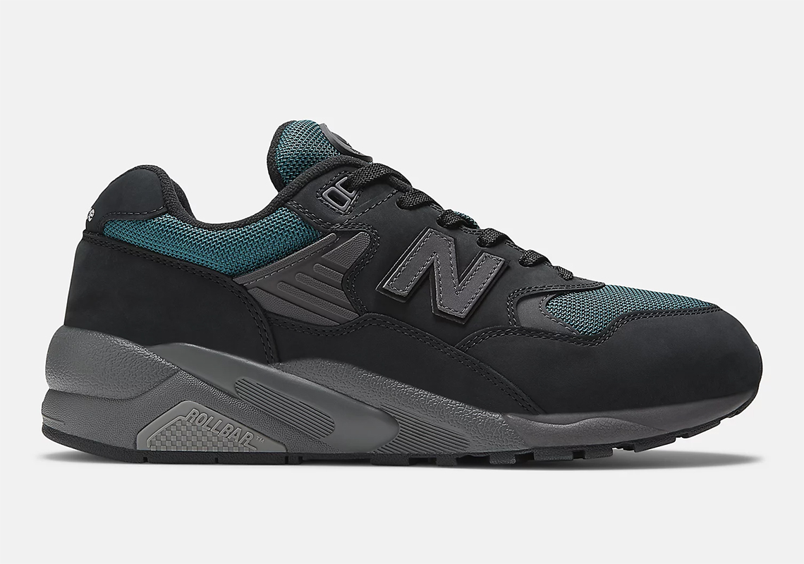 "Vintage Teal" Contrasts This Dark-Colored New Balance 580