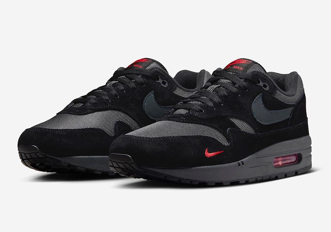 “University Red” Flair Animates This Stealthy Nike Air Max 1