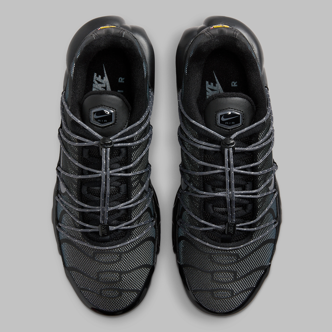 nike air max plus black silver fz2770 001 5