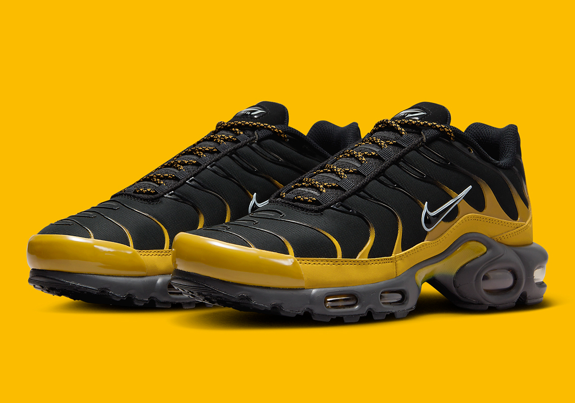 Nike Air Max Plus University Gold Black Fb9722 700 4