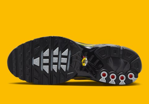 Nike Air Max Plus University Gold Black FB9722-700 | SneakerNews.com