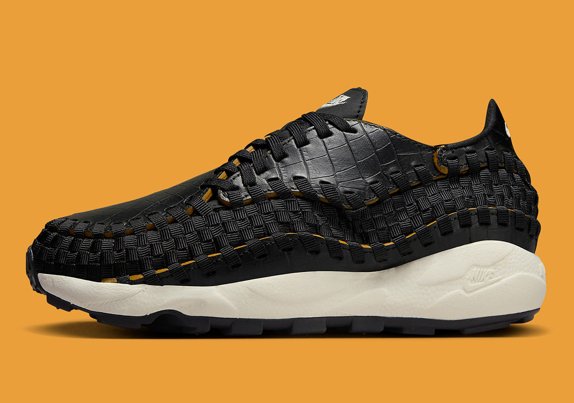 The Nike Footscape Woven Premium Appears In "Black/Pale Ivory"