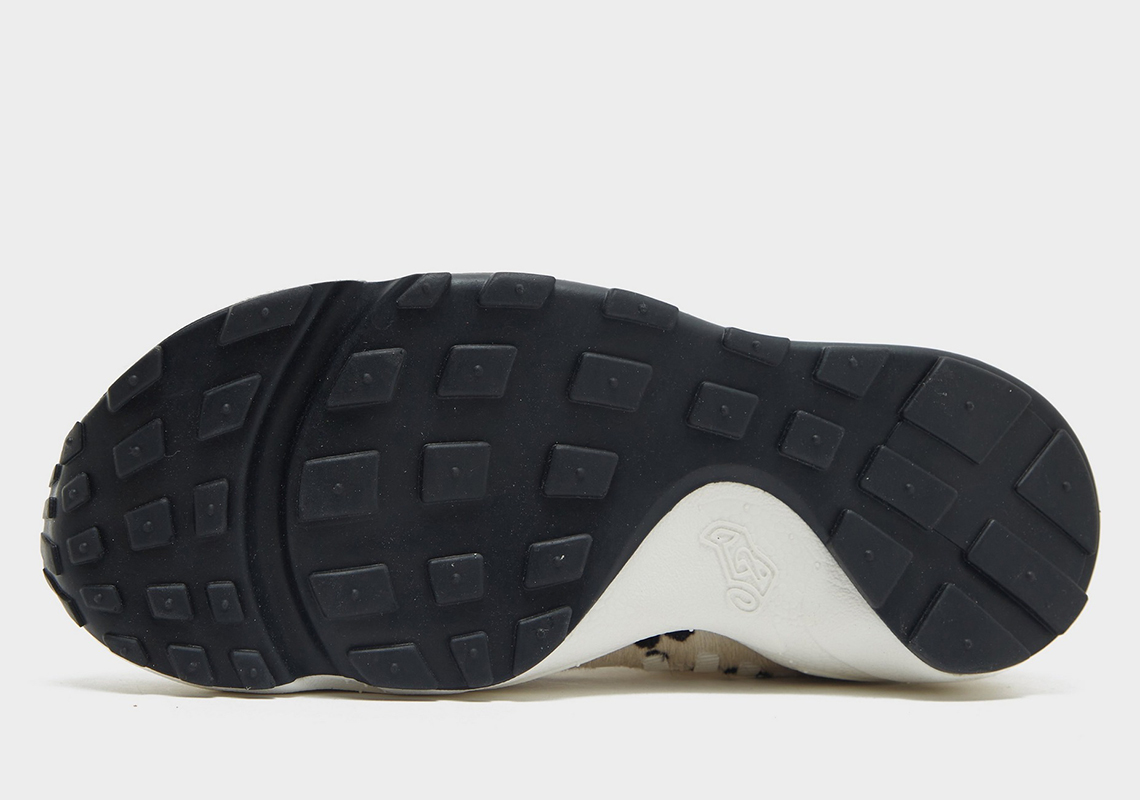 nike footscape woven white black 3