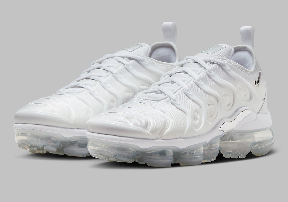 Nike Air VaporMax Triple White (Women's)