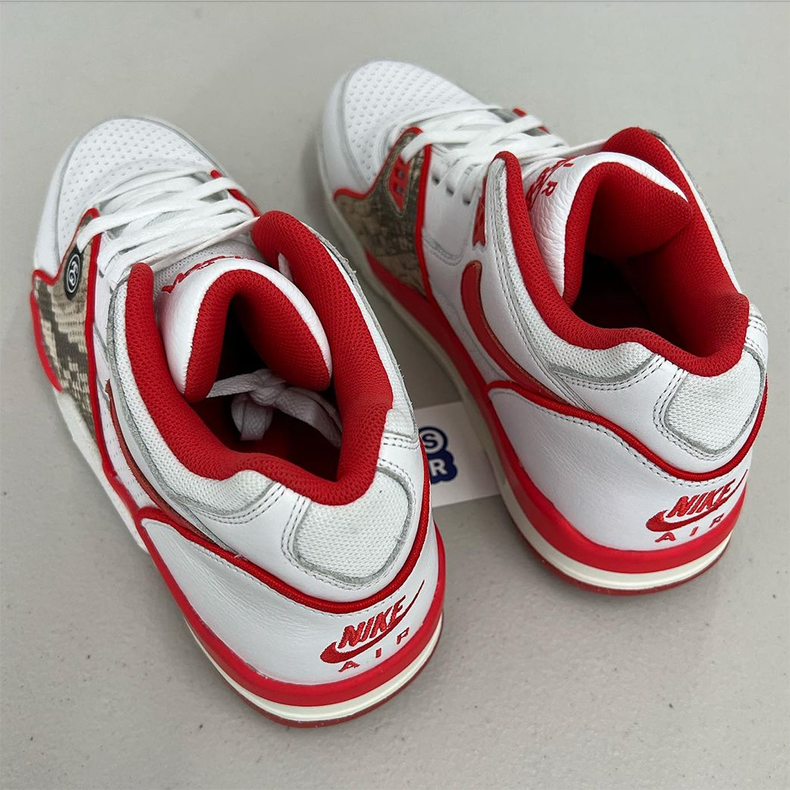 Topnotch Wears - Swipe 👉👉 Nike Air Force 1 LV 08 Sneakers