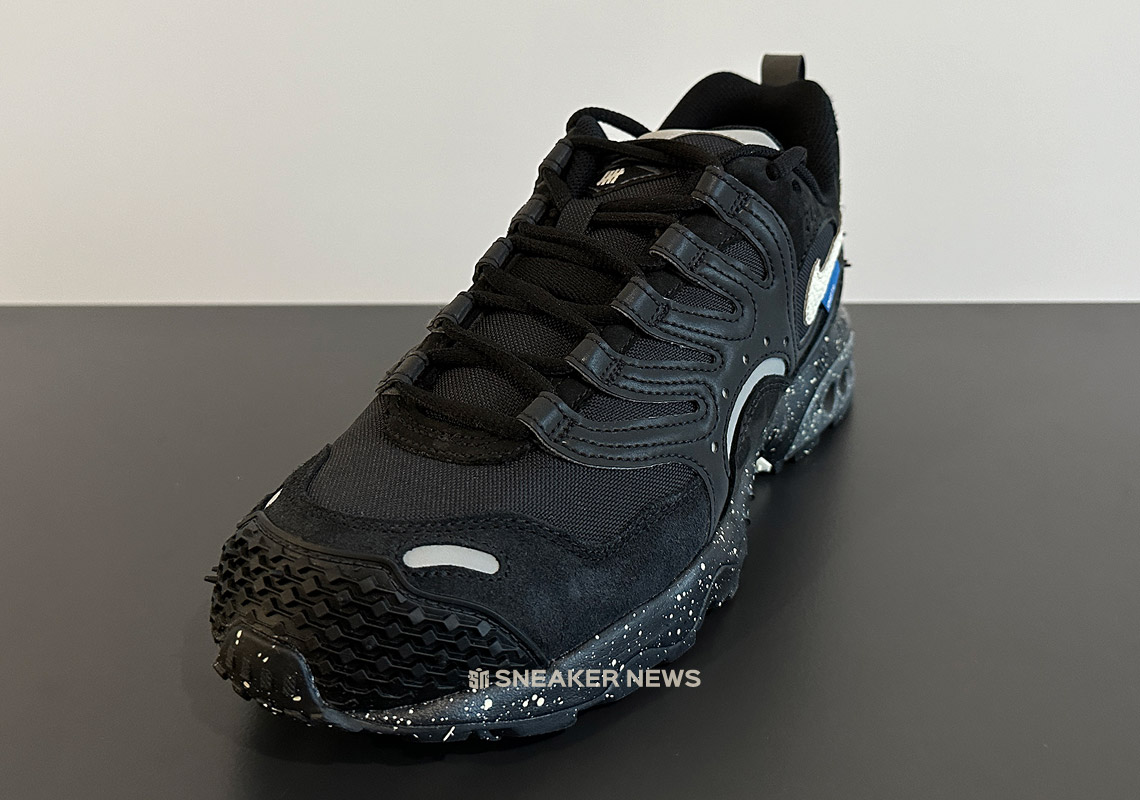 Undefeated Nike Air Terra Humara FN7546-002 | SneakerNews.com
