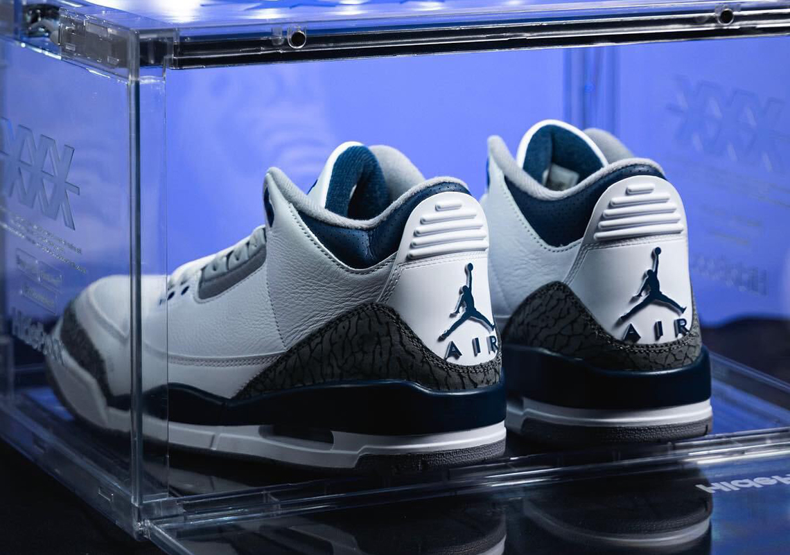 The Louisville Jordan Retro 4 Lightning Strikes Down 8 28 at 10 am EST White Navy Photos 2