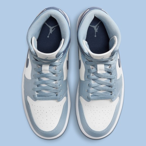 Air Jordan 1 Mid Womens Blue BQ6472-140 | SneakerNews.com