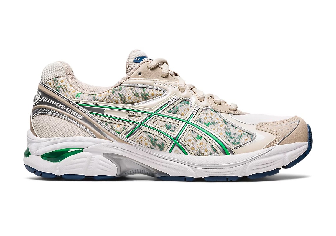 ASICS 