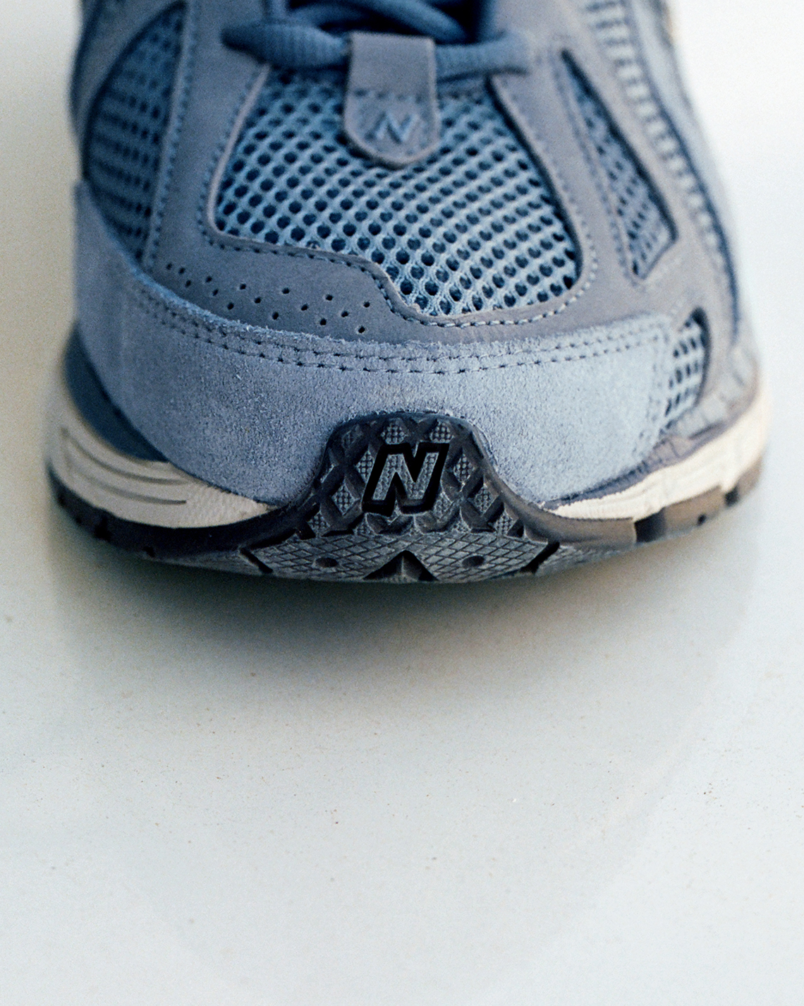 素敵でユニークな 新品AURALEE × New Balance 1906R Blue - 靴