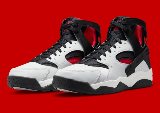 The Nike Air Flight Huarache Dresses Up In A Bulls Friendly Colorway