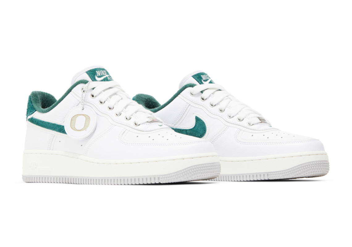 Nike Air Force 1 Low "Ducks of a Feather" Division Street | SneakerNews.com