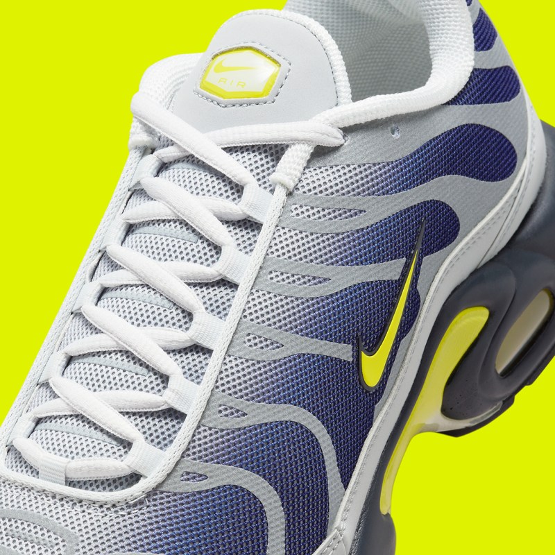 womens nike air max neon yellow