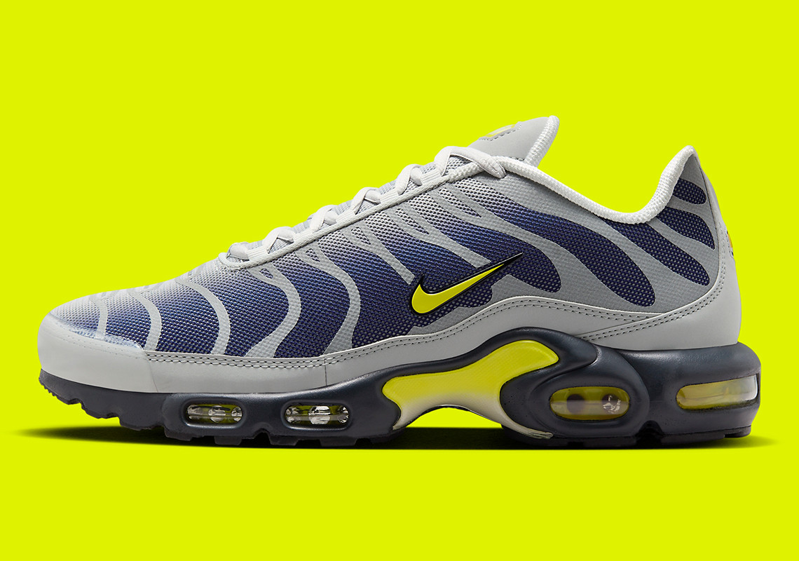 "Neon Yellow" Interrupts This Grey-Heavy Nike Air Max Plus