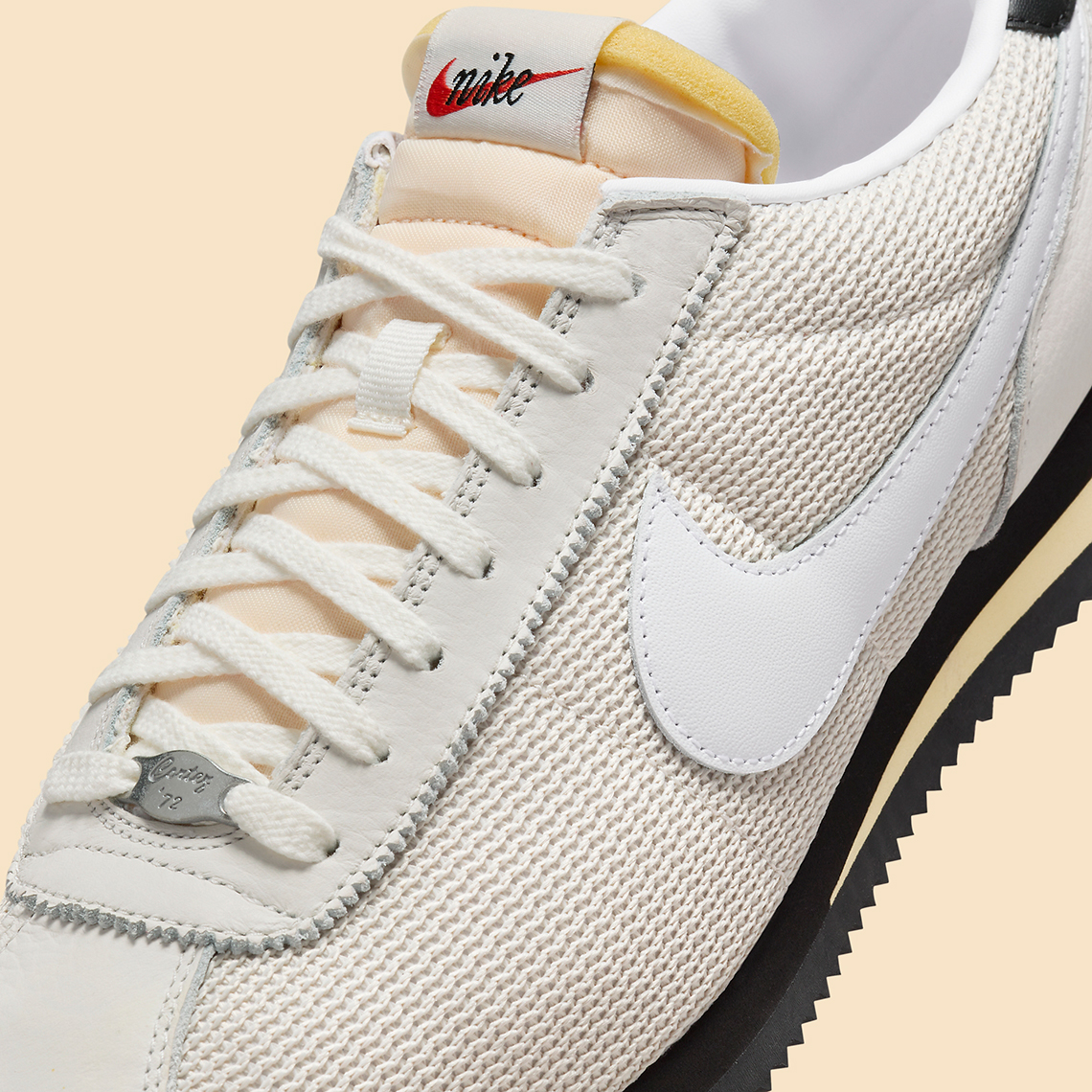 nike cortez beige