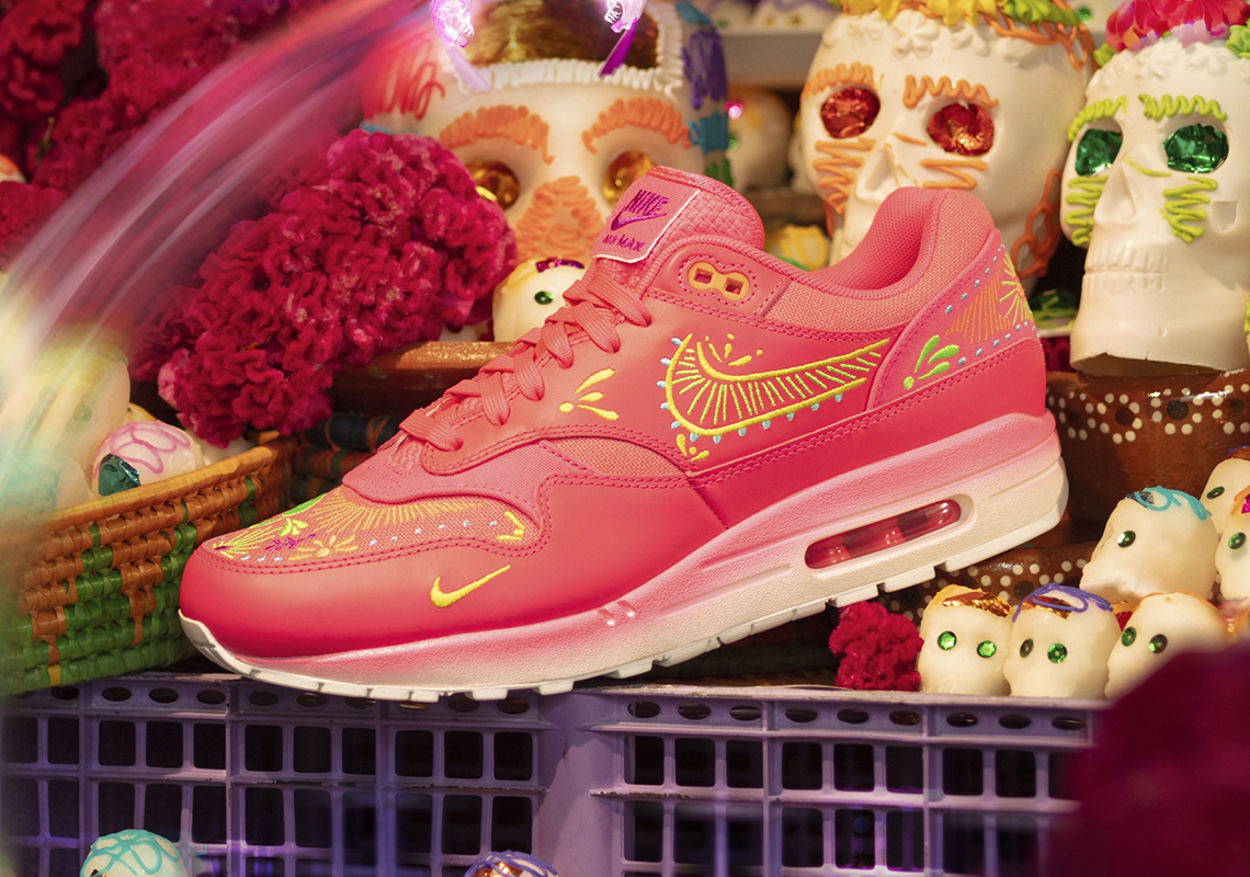 dia de muertos nike collection