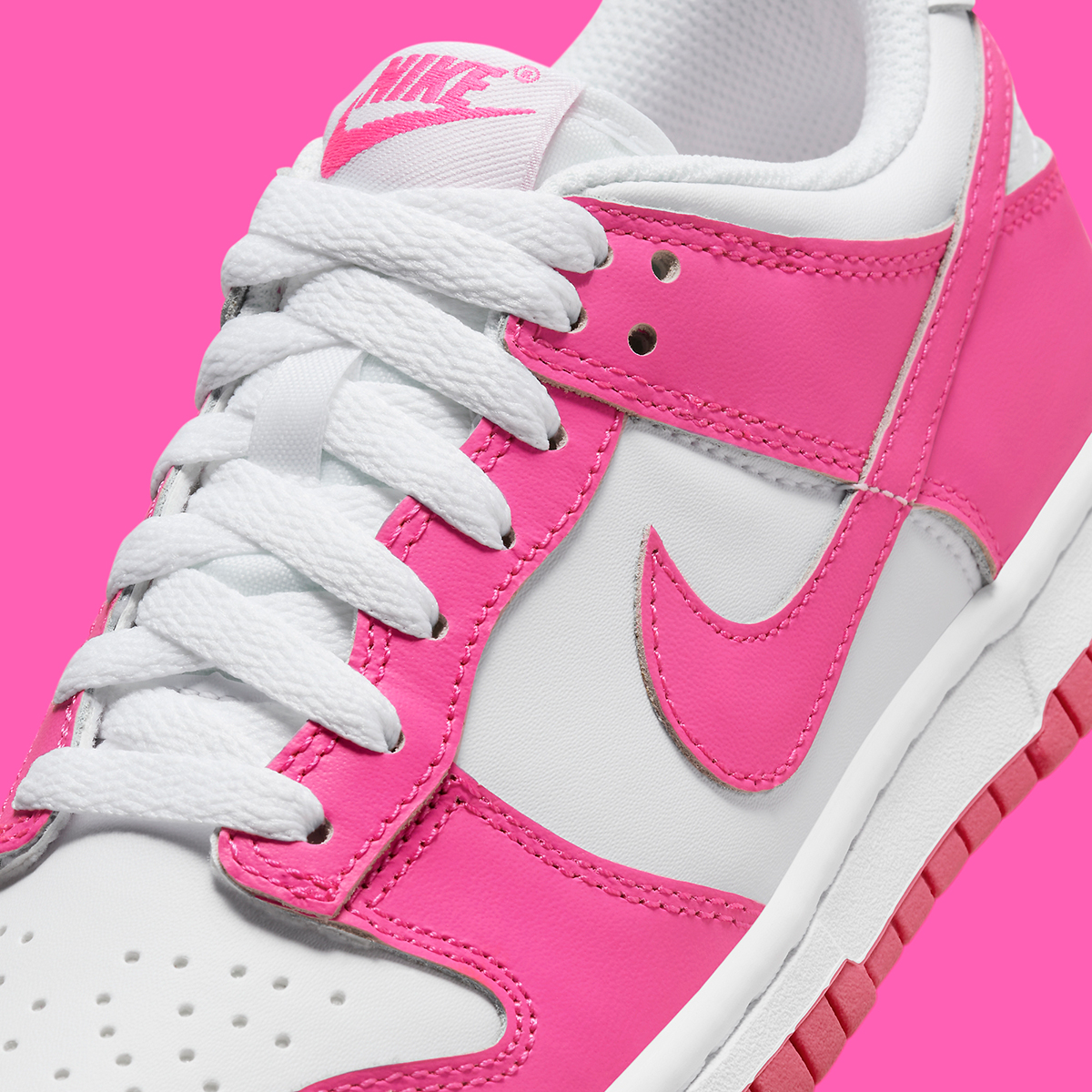 womens nike dunks pink