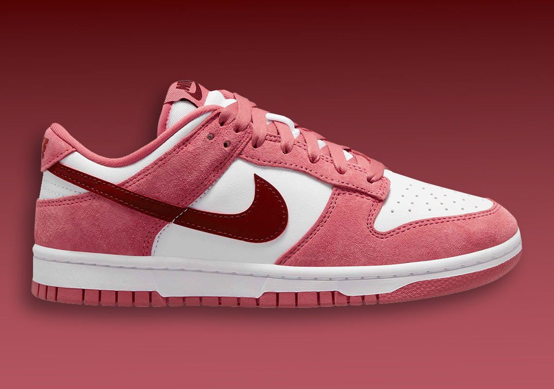 The Nike Dunk Low Appears In Classic Valentine’s Day Colors