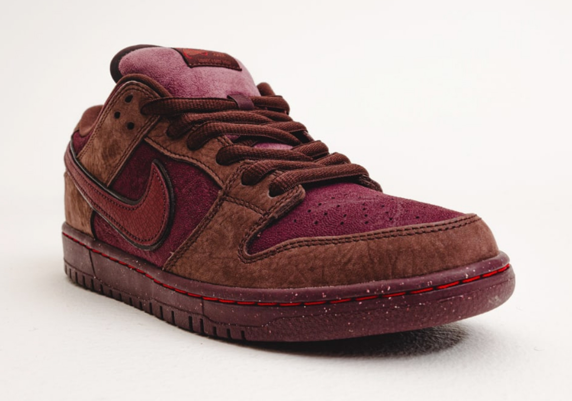 Nike Sb Dunk Low Valentines Day 2024 City Of Love 3