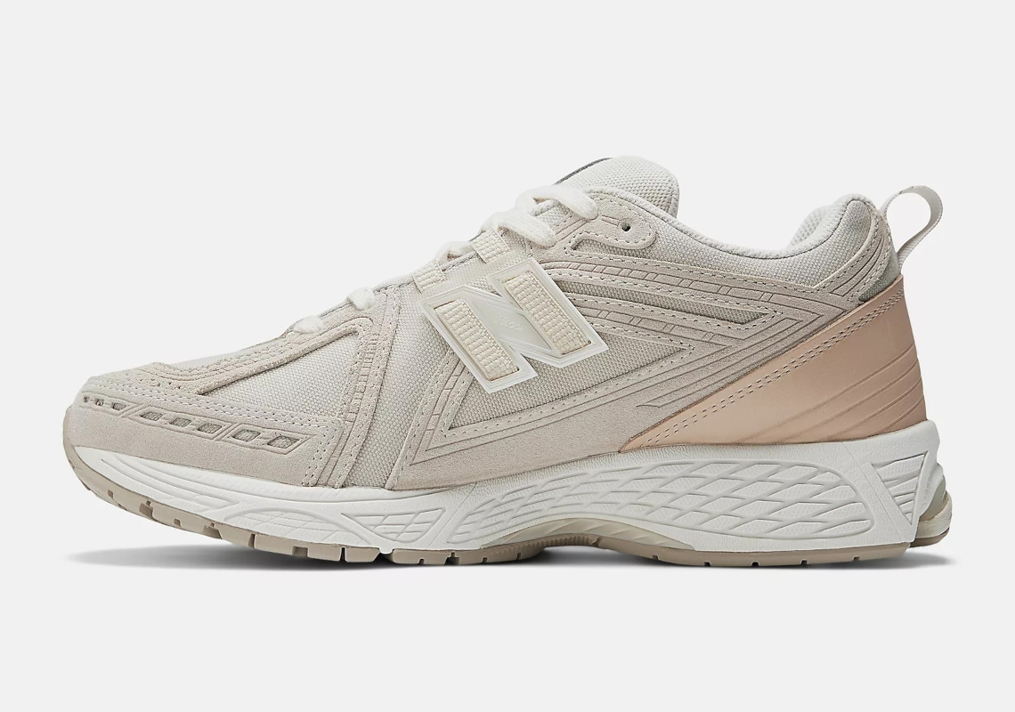 New Balance 327 from the brands Pride collection