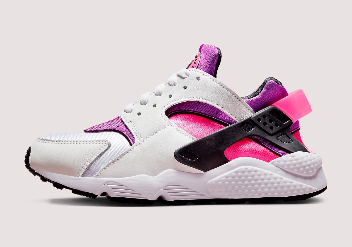 "Hyper Pink" And "Vivid Violet" Clash On The Nike Air Huarache