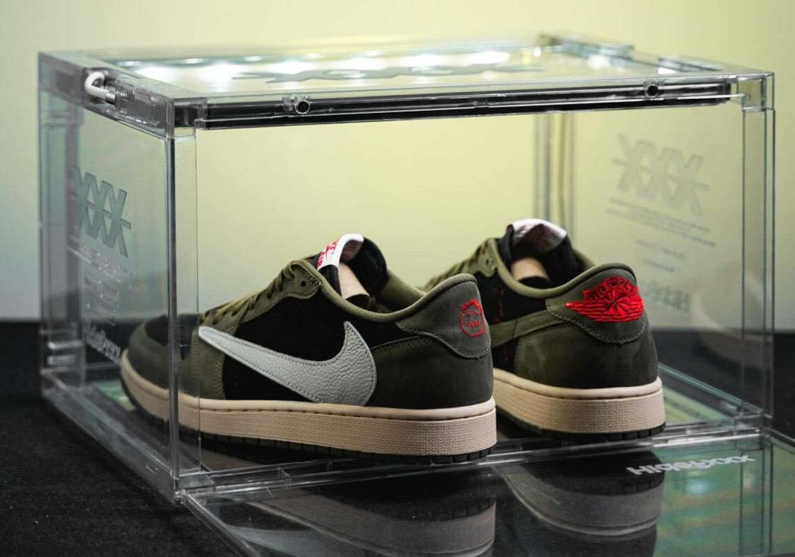 Travis Scott x Air Jordan 1 Low OG Black Olive, el hype está de vuelta