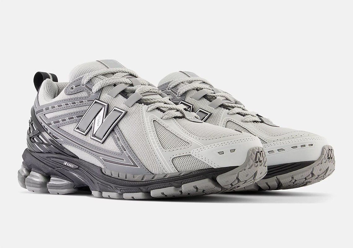 New Balance 1906R 