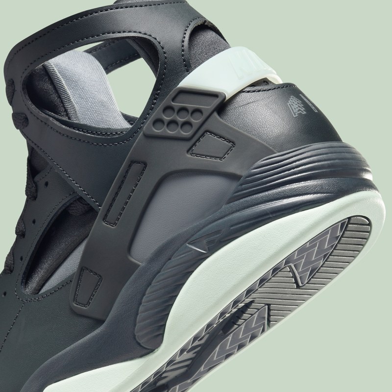nike air flight huarache womens green