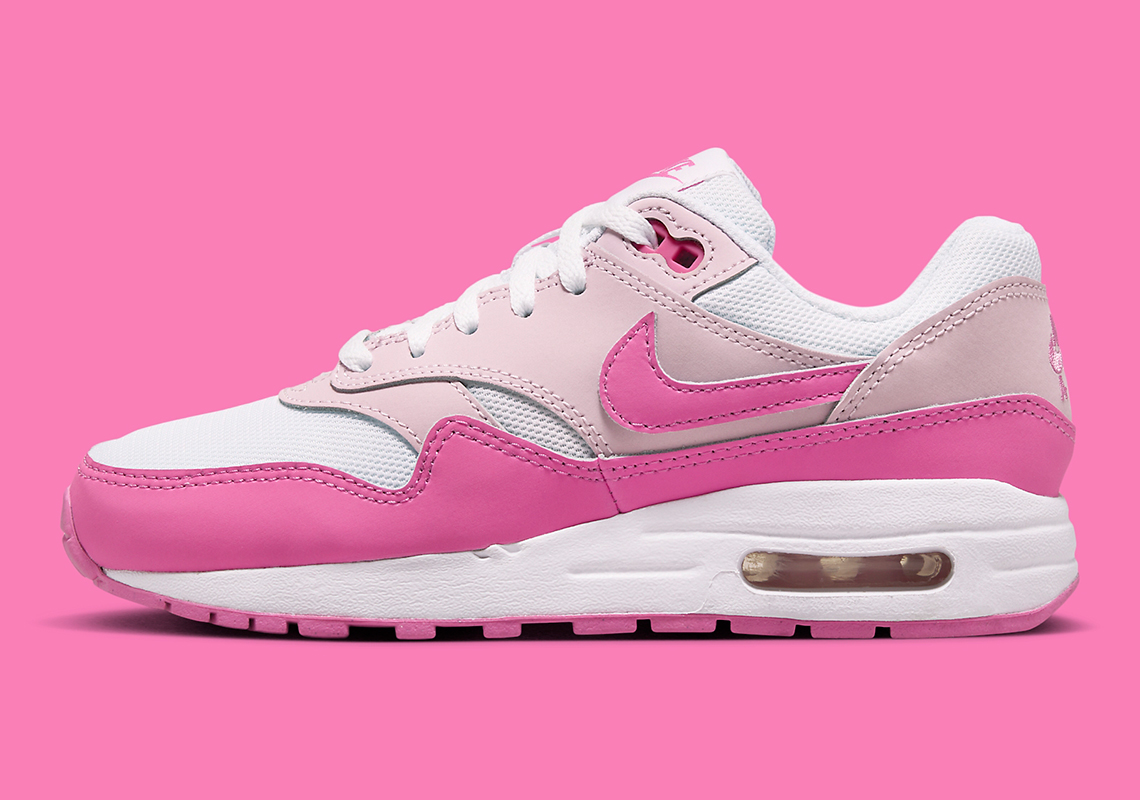 Air max outlet 1 white pink