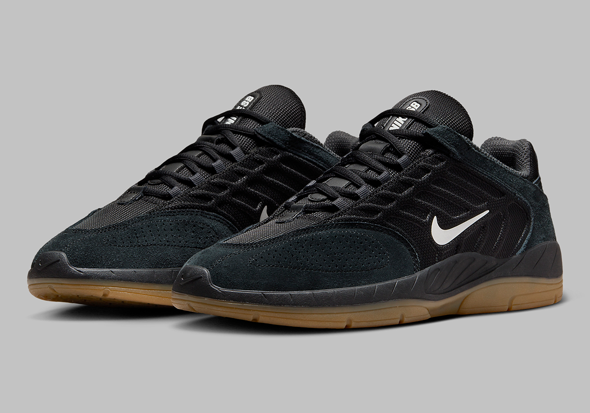 2024's Nike SB Vertebrae Appears In Black/Gum