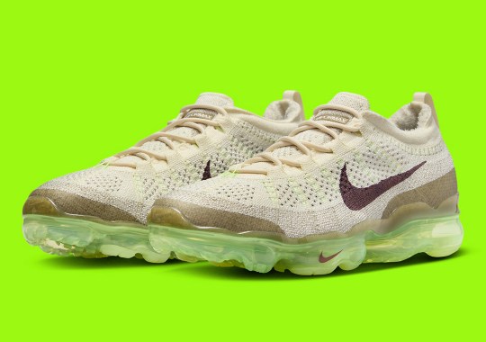 "Barely Volt" Bubbles Cushion This Nike VaporMax 2023 FlyKnit