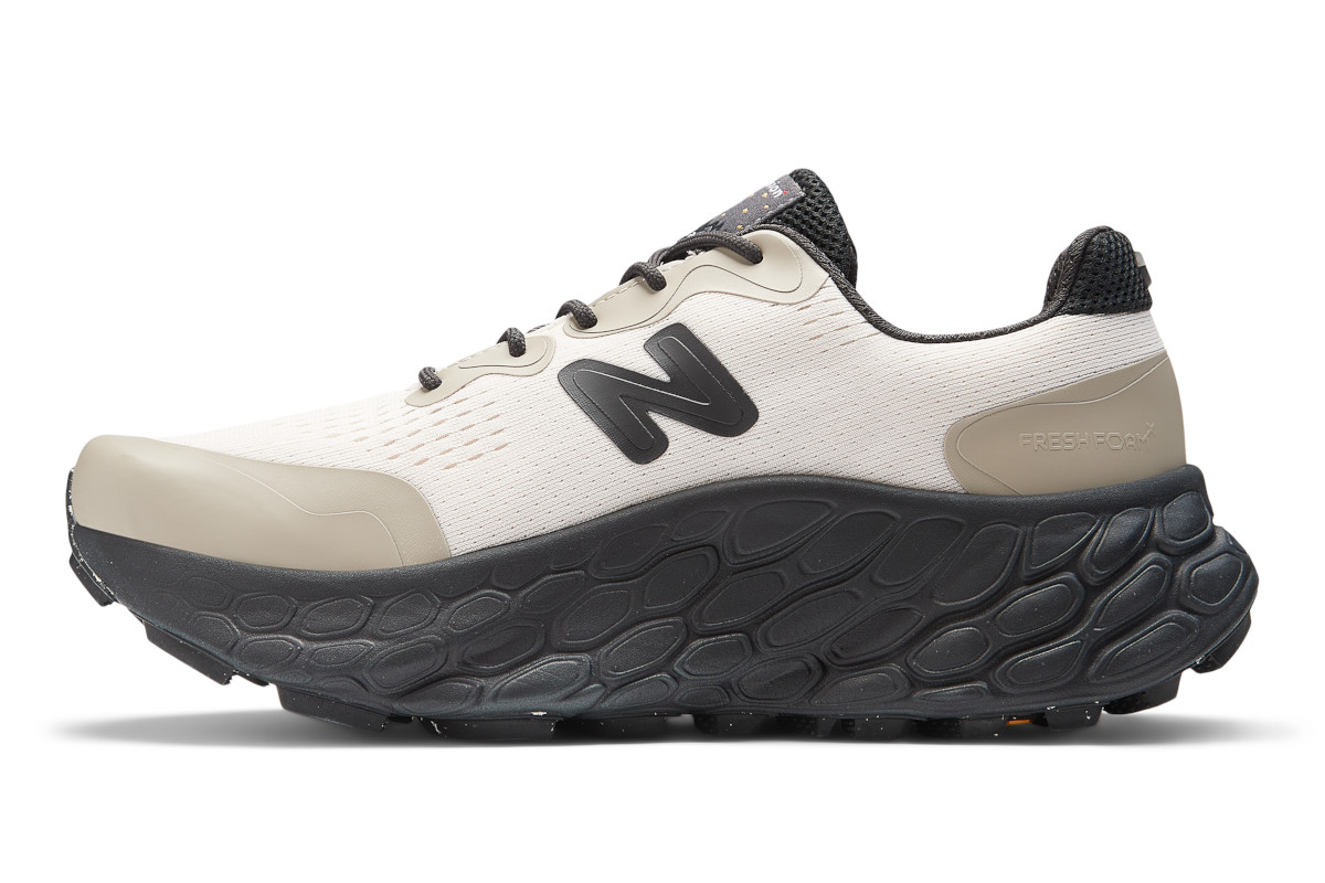 District Vision New Balance Fresh Foam More Trail Mtmorndt 14