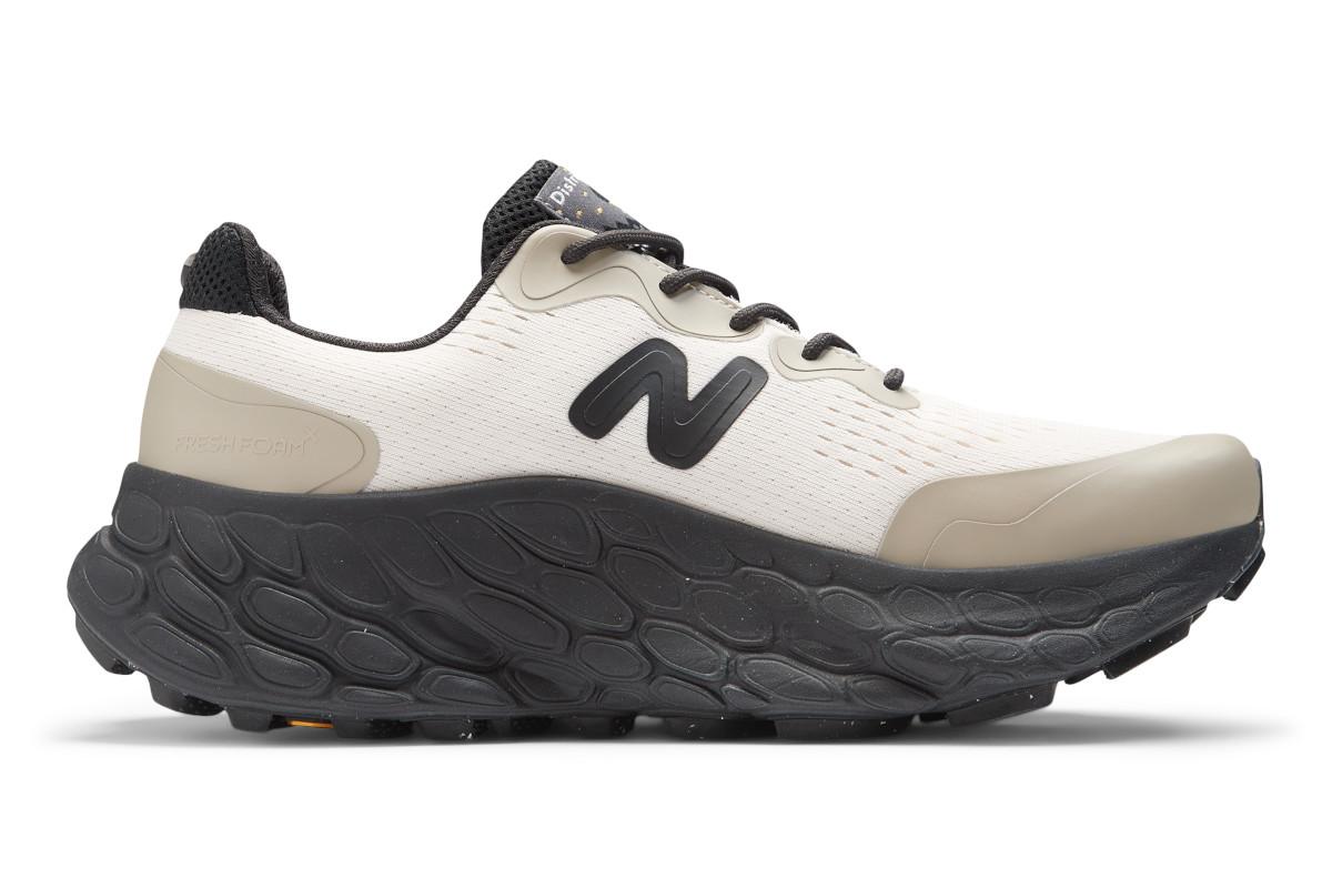 District Vision New Balance Fresh Foam More Trail Mtmorndt 3