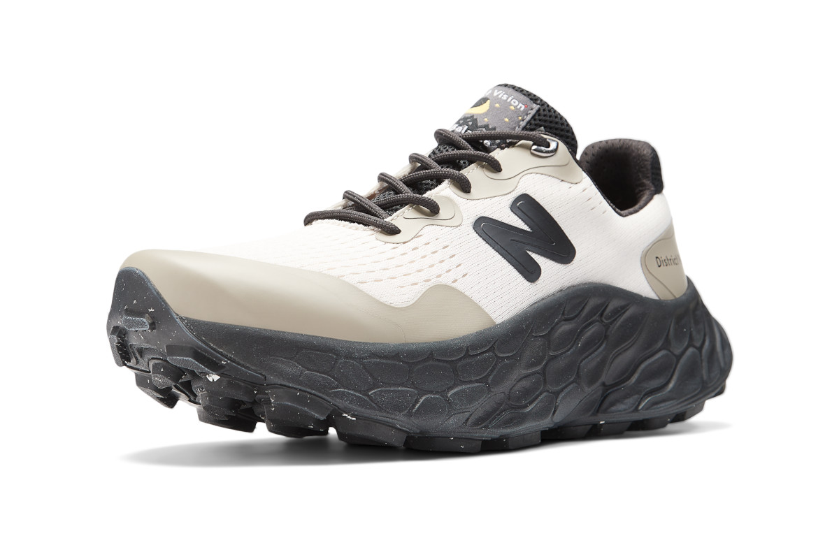 District Vision New Balance Fresh Foam More Trail Mtmorndt 4