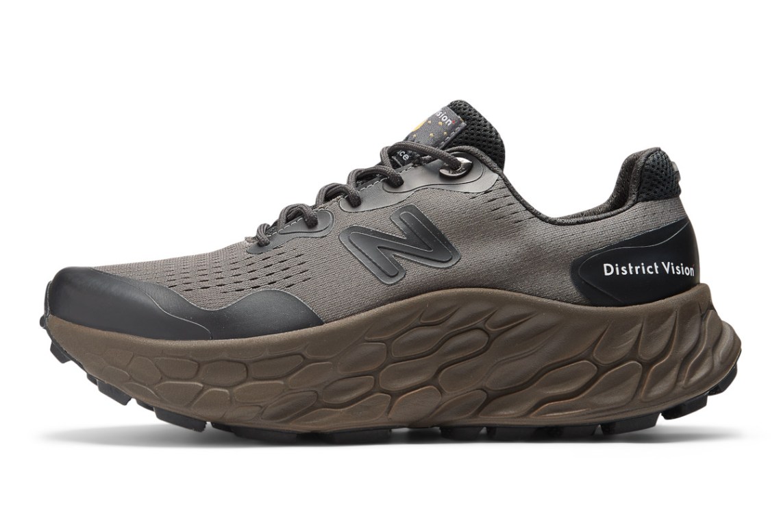 District Vision Reworks New Balance display picture 3
